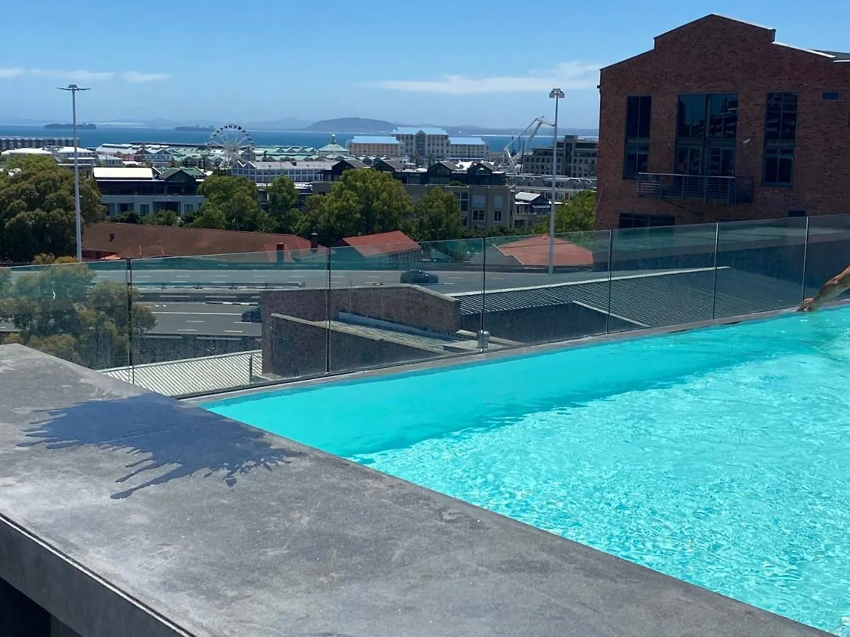 Modern Apartment In The Docklands, De Waterkant, Cape Town Stunning Views, Gorgeous Pool Deck