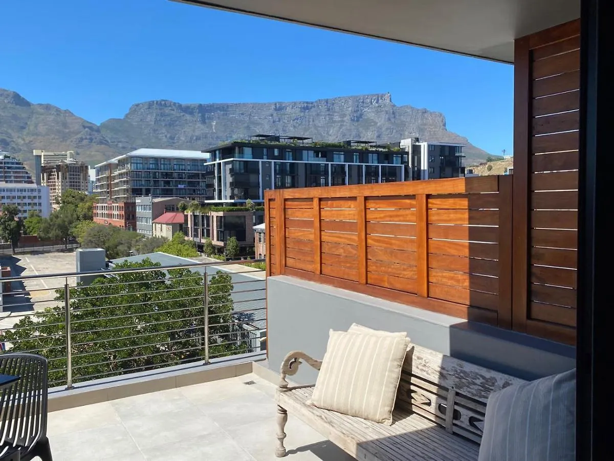 Modern Apartment In The Docklands, De Waterkant, Cape Town Stunning Views, Gorgeous Pool Deck 0*,