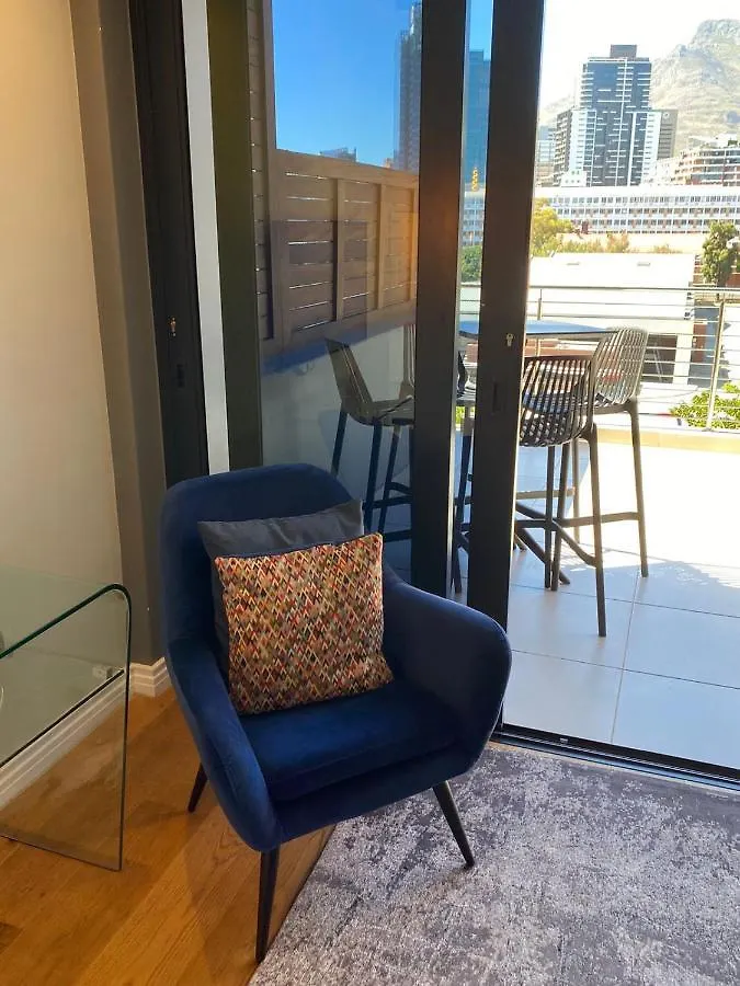 Modern Apartment In The Docklands, De Waterkant, Cape Town Stunning Views, Gorgeous Pool Deck