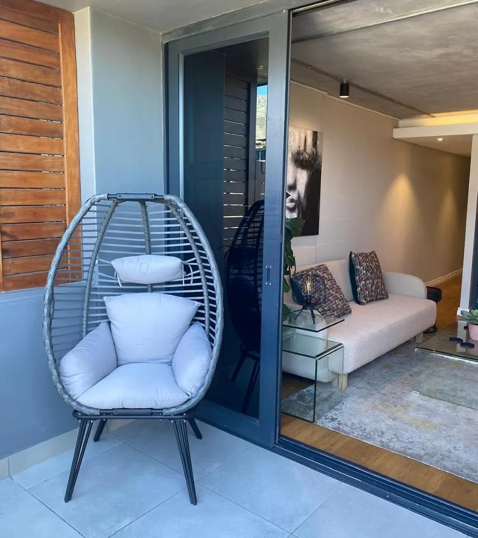 Modern Apartment In The Docklands, De Waterkant, Cape Town Stunning Views, Gorgeous Pool Deck South Africa